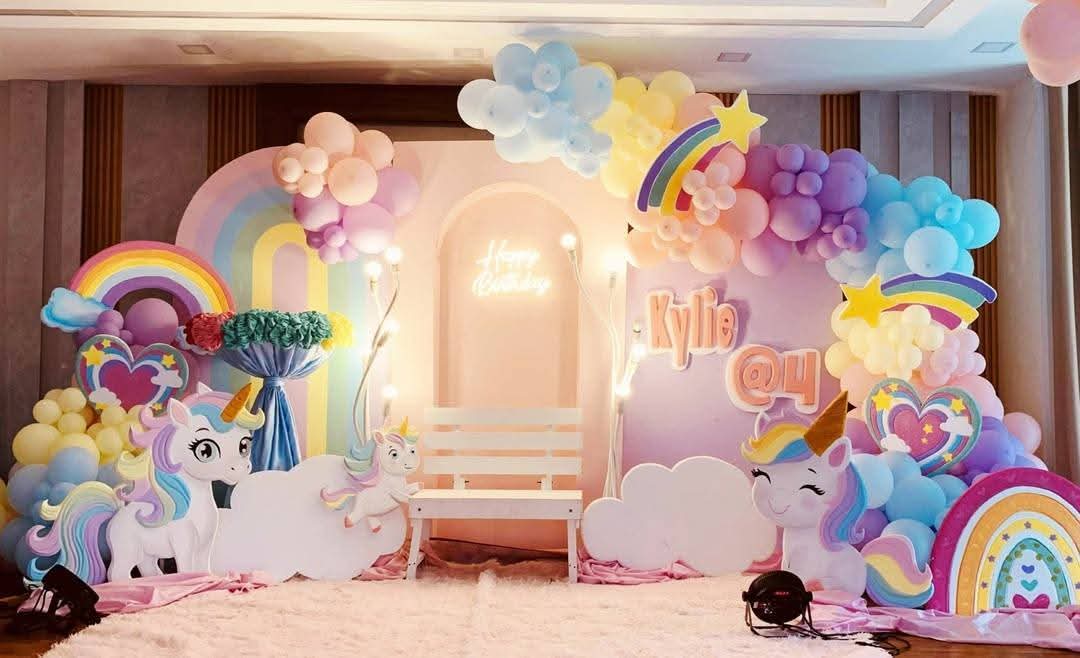 Balloon Backdrop Setup
